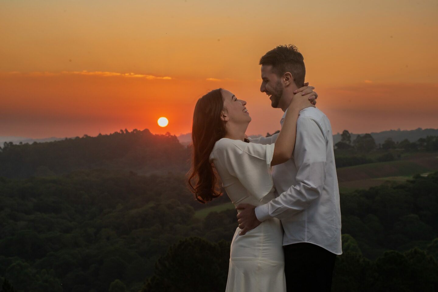"Amor em foco: Fotos de casamento que transmitem felicidade"