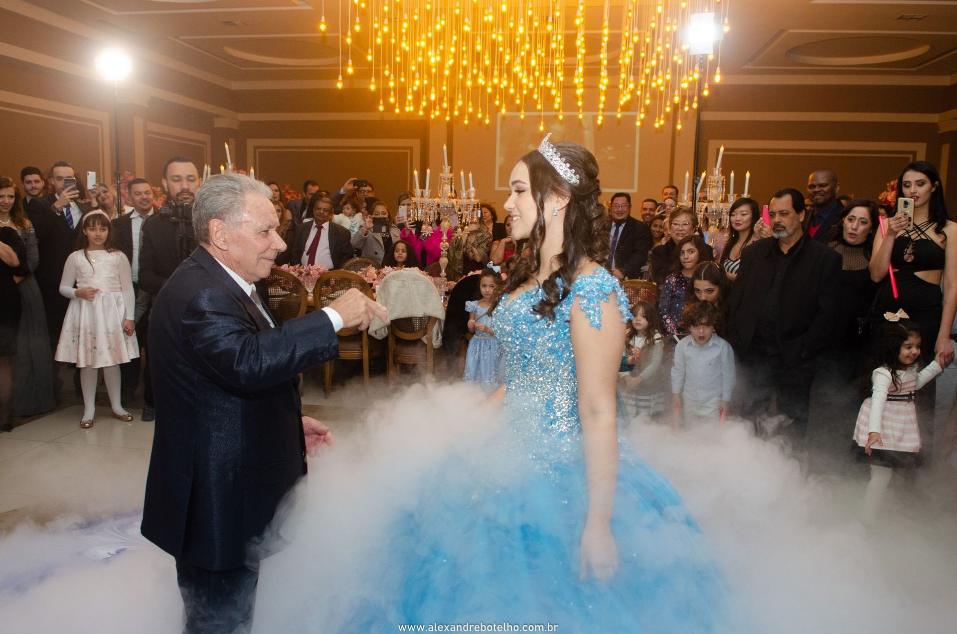 Foto ANIVERSÁRIOS MANSÃO ADÉLIA PRADO JULIA 15 ANOS - Imagem 17