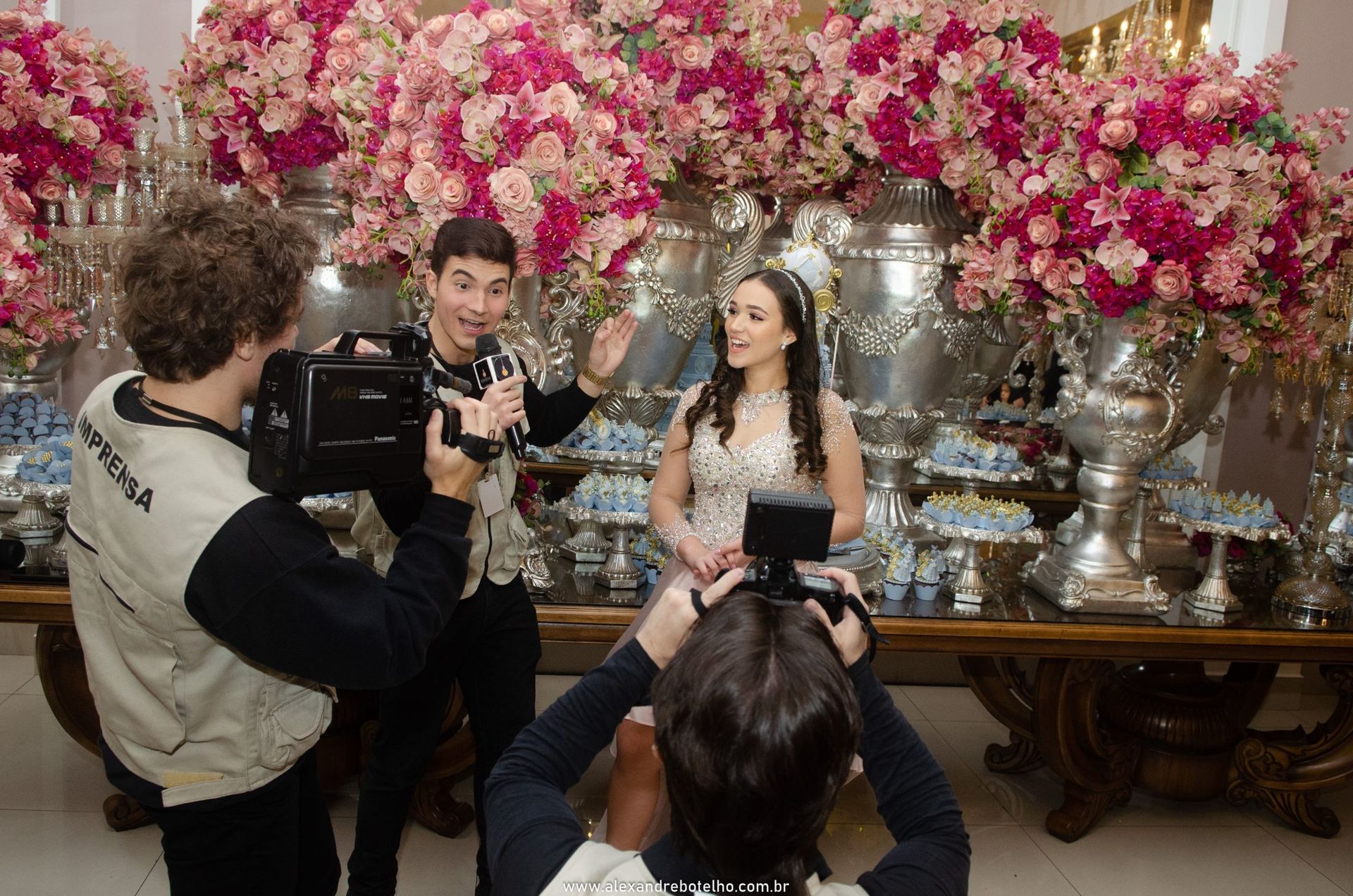 Foto ANIVERSÁRIOS MANSÃO ADÉLIA PRADO JULIA 15 ANOS - Imagem 13