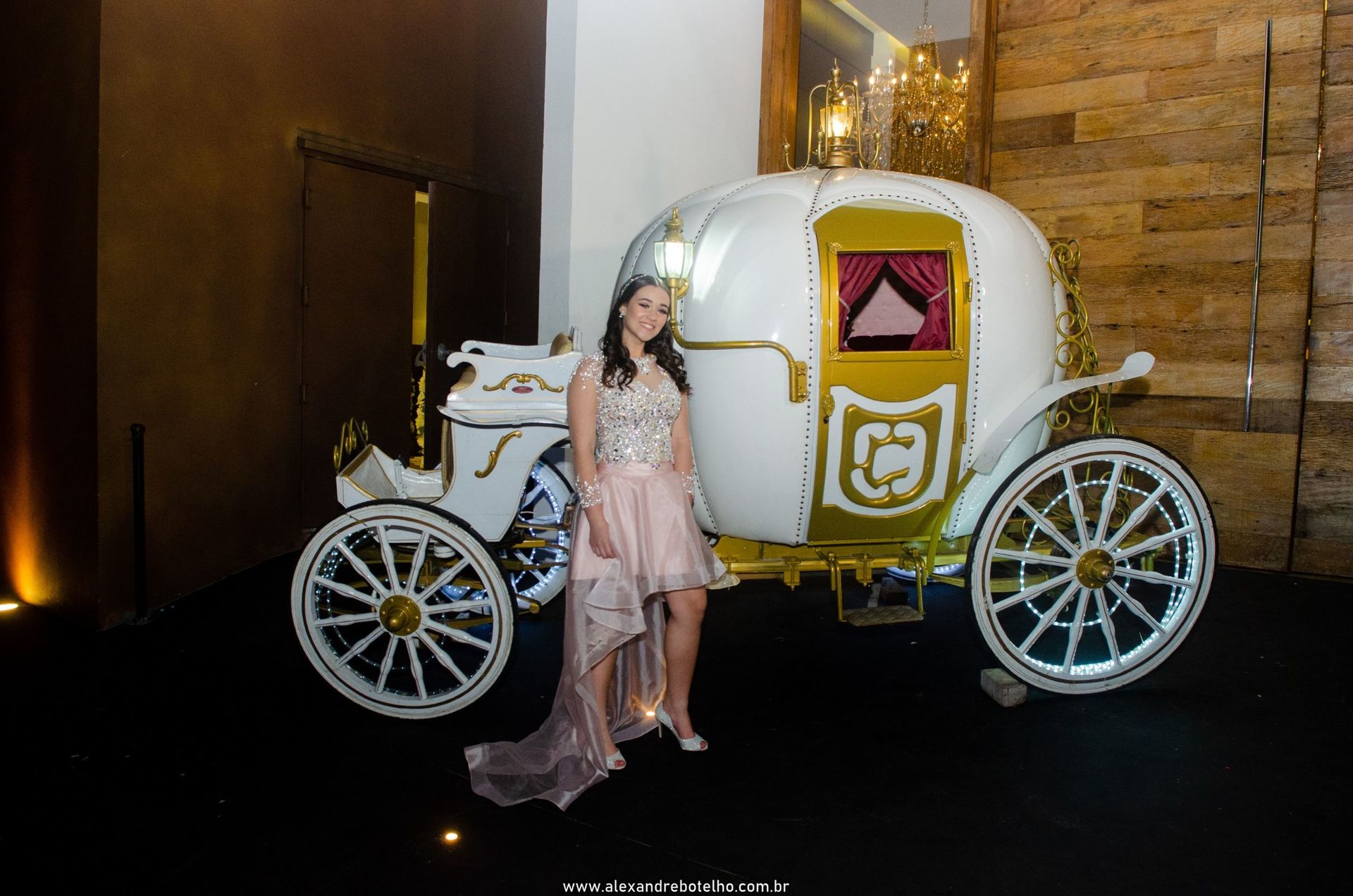 Foto ANIVERSÁRIOS MANSÃO ADÉLIA PRADO JULIA 15 ANOS - Imagem 12