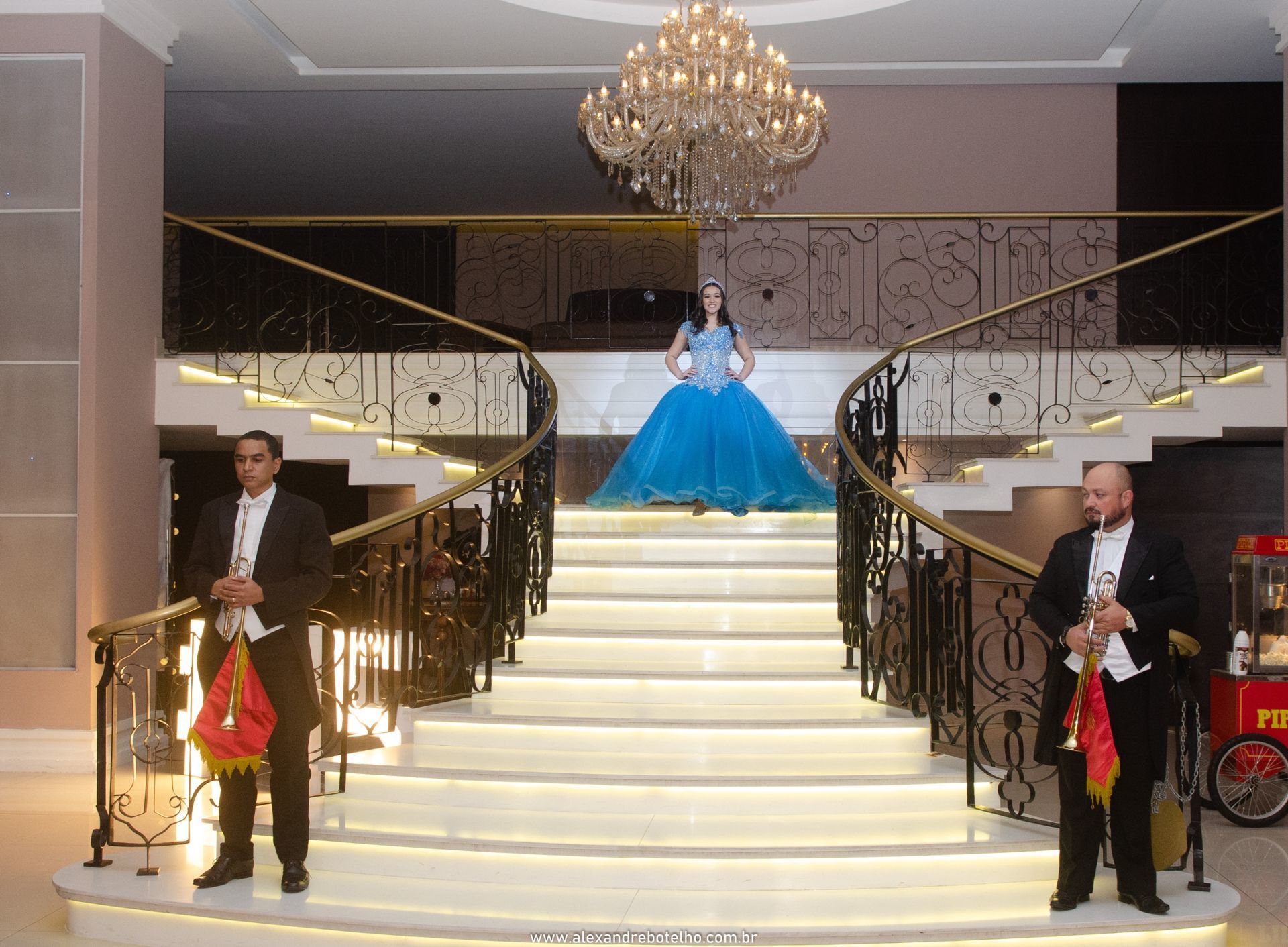 Foto ANIVERSÁRIOS MANSÃO ADÉLIA PRADO JULIA 15 ANOS - Imagem 45