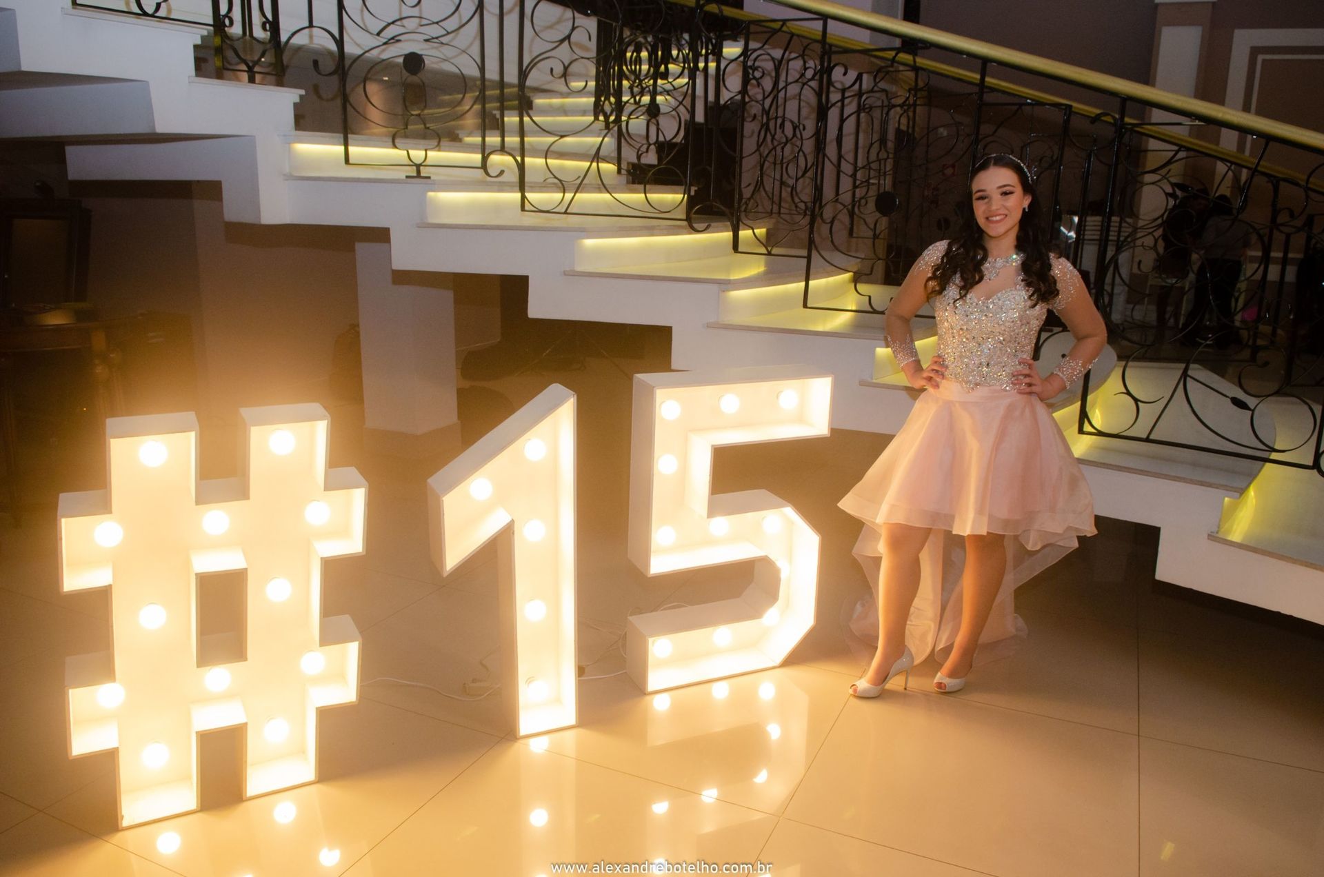 Foto ANIVERSÁRIOS MANSÃO ADÉLIA PRADO JULIA 15 ANOS - Imagem 31