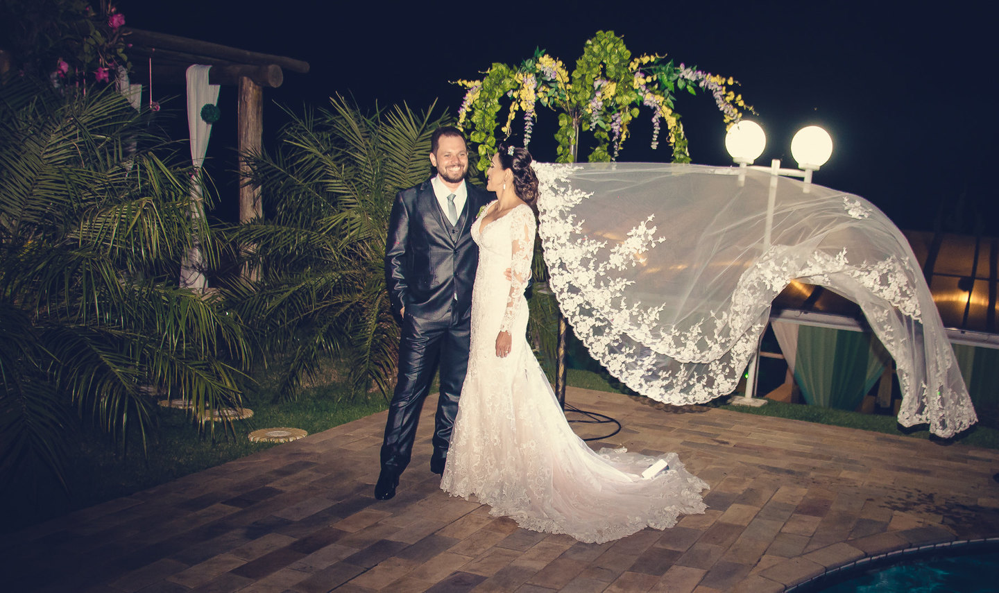 FOTOGRAFOS DE CASAMENTOS EM GUARULHOS - ADRIANA E RODRIGO FOTOGRAFOS DE CASAMENTOS EM GUARULHOS - ADRIANA E RODRIGO