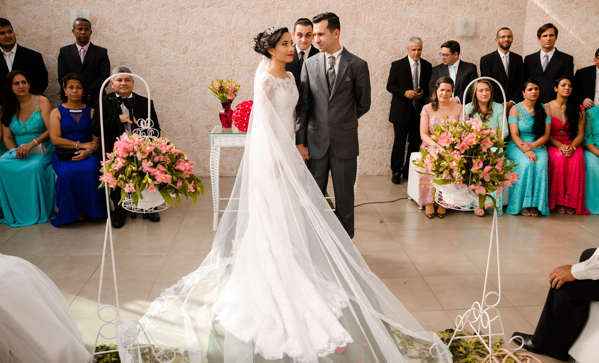 Foto FOTOGRAFOS PARA CASAMENTOS EM GUARULHOS -SP LARISSA E RAFAEL Foto FOTOGRAFOS PARA CASAMENTOS EM GUARULHOS -SP LARISSA E RAFAEL - Imagem 29