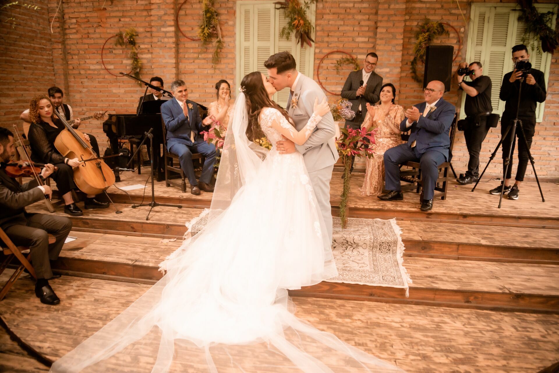 Foto CASAMENTOS CASARÃO LA VILLA - MONIQUE E LÉO - Imagem 45