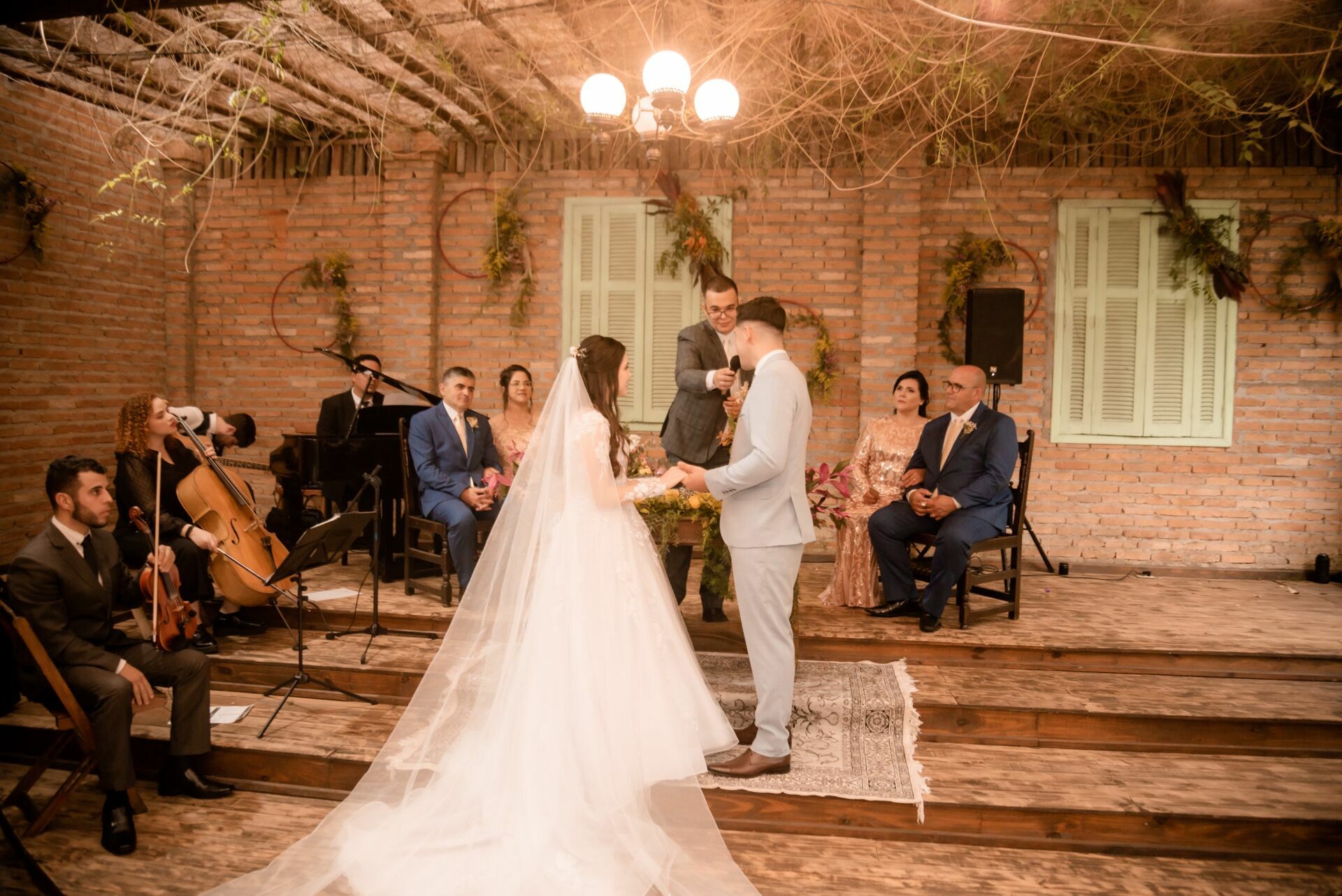 Foto CASAMENTOS CASARÃO LA VILLA - MONIQUE E LÉO - Imagem 37