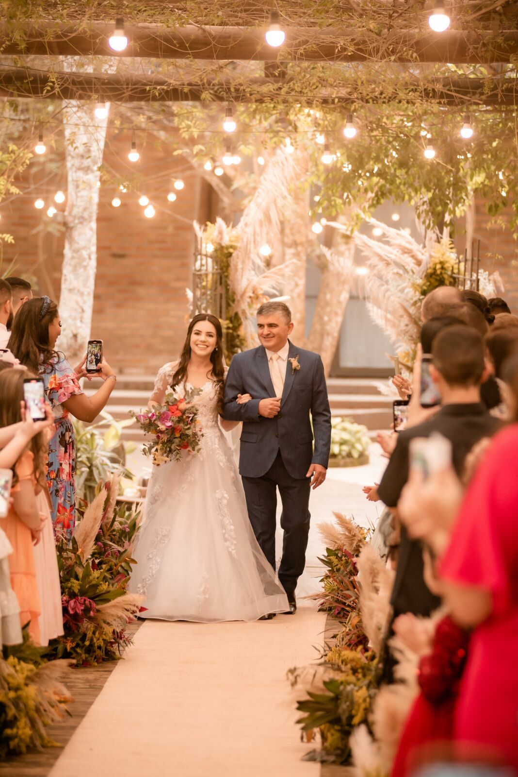 Foto CASAMENTOS CASARÃO LA VILLA - MONIQUE E LÉO - Imagem 26