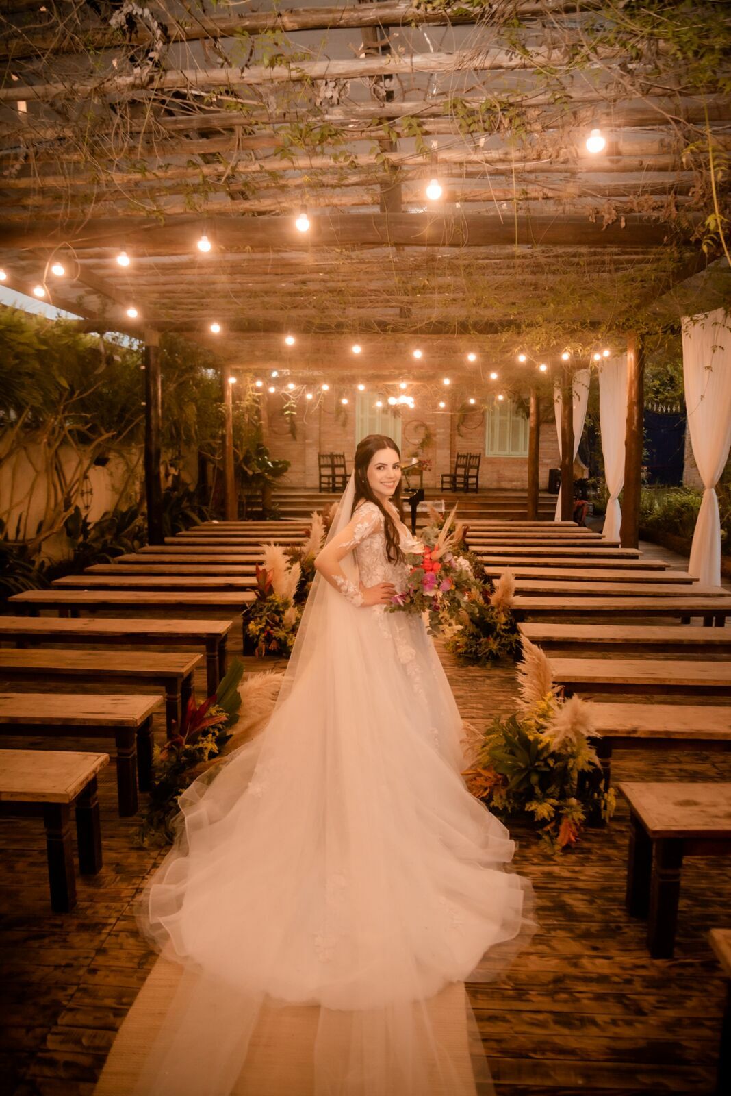 Foto CASAMENTOS CASARÃO LA VILLA - MONIQUE E LÉO - Imagem 87