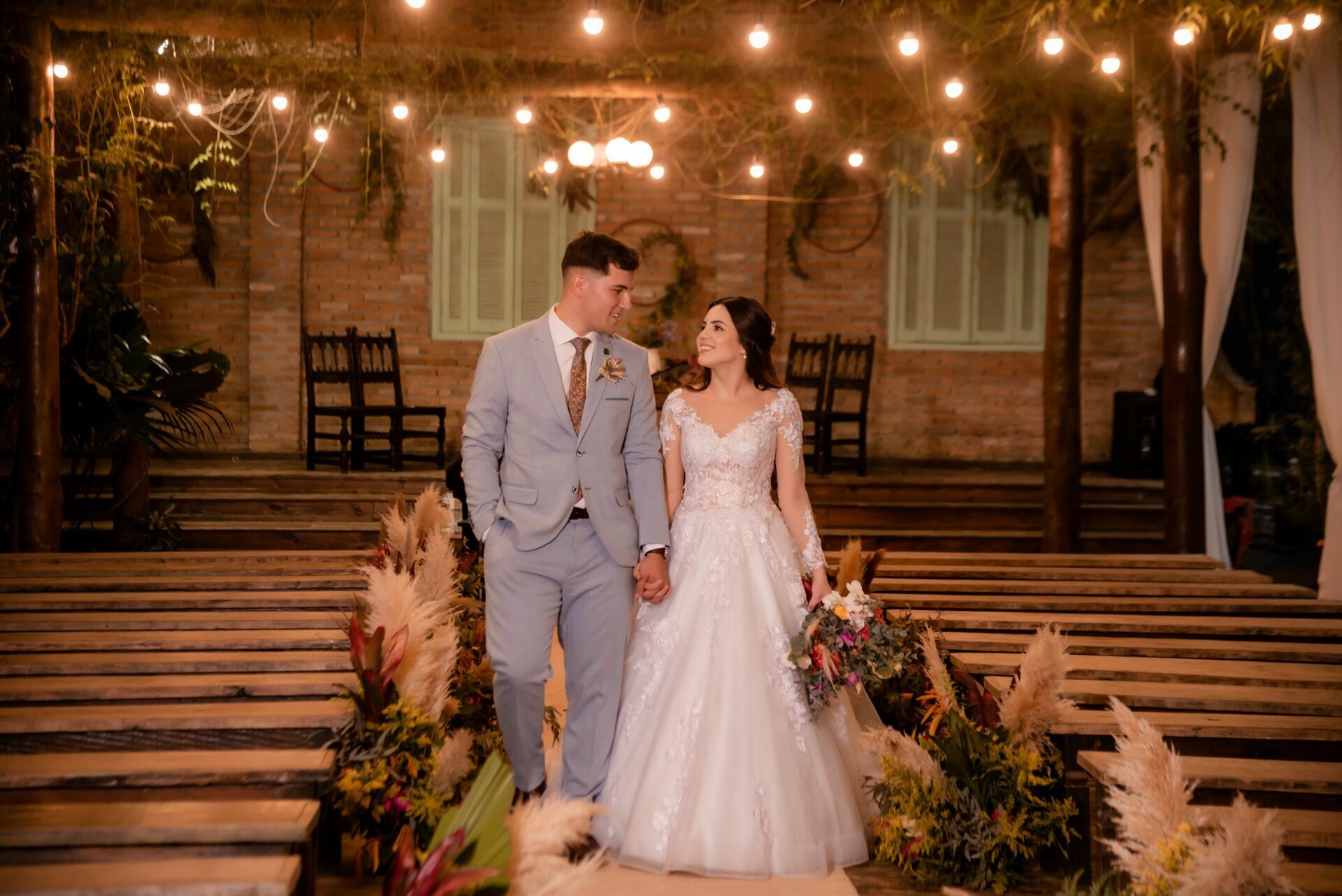 Foto CASAMENTOS CASARÃO LA VILLA - MONIQUE E LÉO - Imagem 92