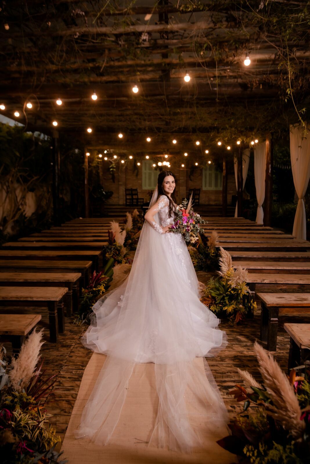 Foto CASAMENTOS CASARÃO LA VILLA - MONIQUE E LÉO - Imagem 88