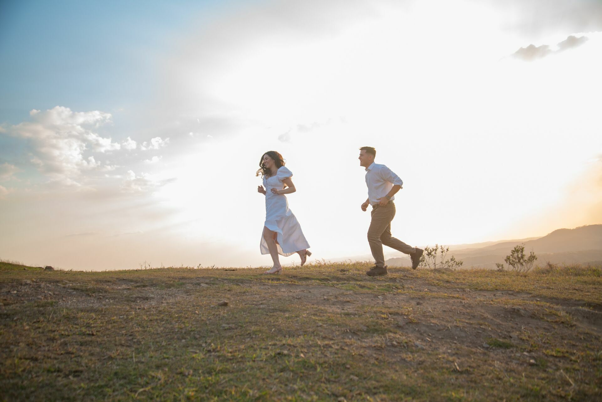 Foto Ensaio Pré-Wedding em Morro do Capuava - Monique e Léo   - Imagem 14