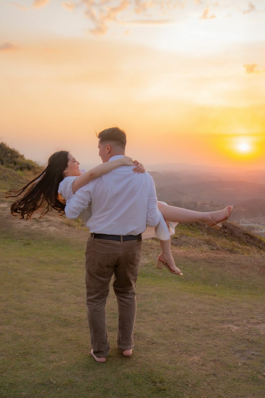 Foto Ensaio Pré-Wedding em Morro do Capuava - Monique e Léo   - Imagem 39