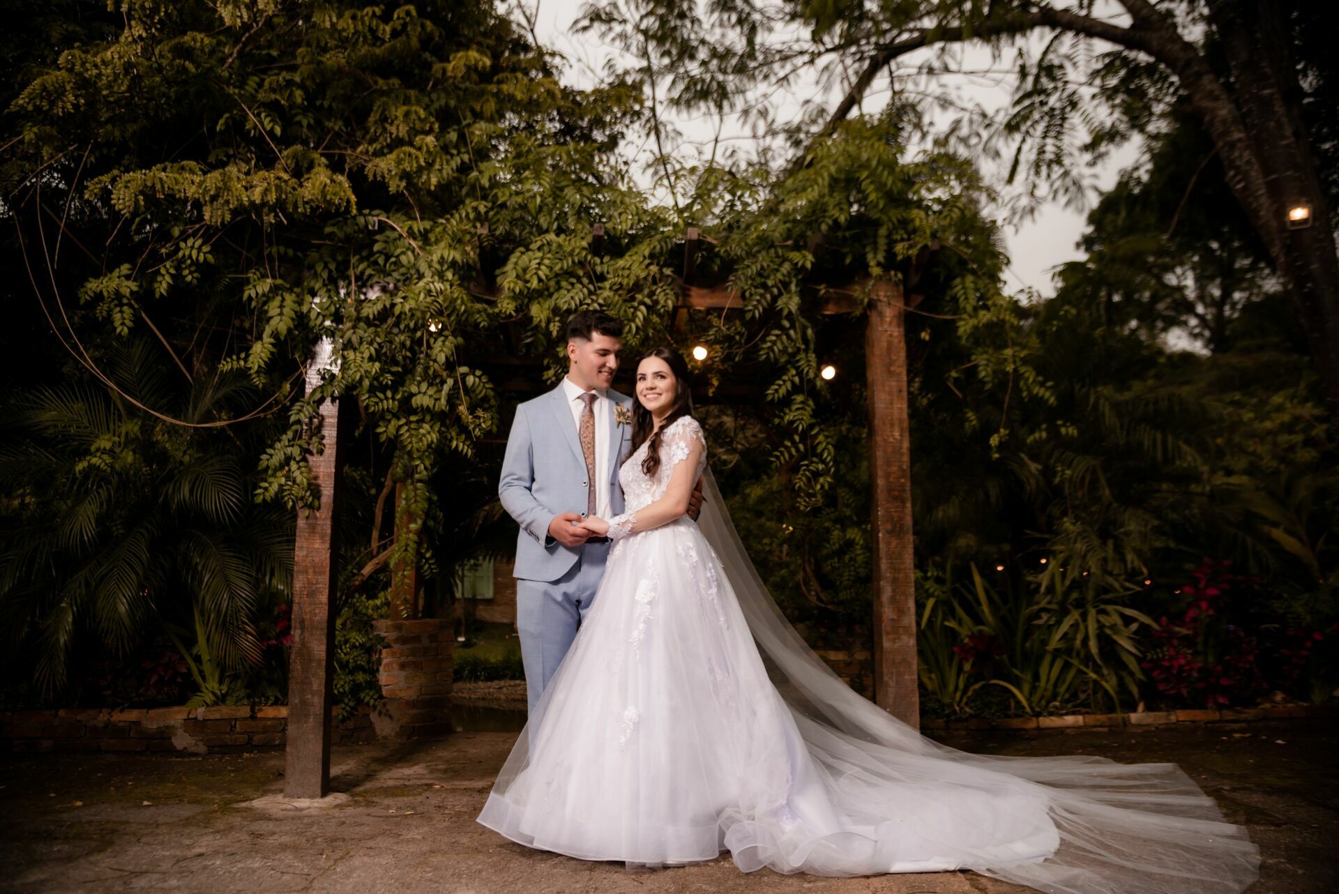 Foto Dicas para Ter as Melhores Fotos de Casamento: Eternizando Momentos Inesquecíveis com Perfeição e Emoção - Imagem 1