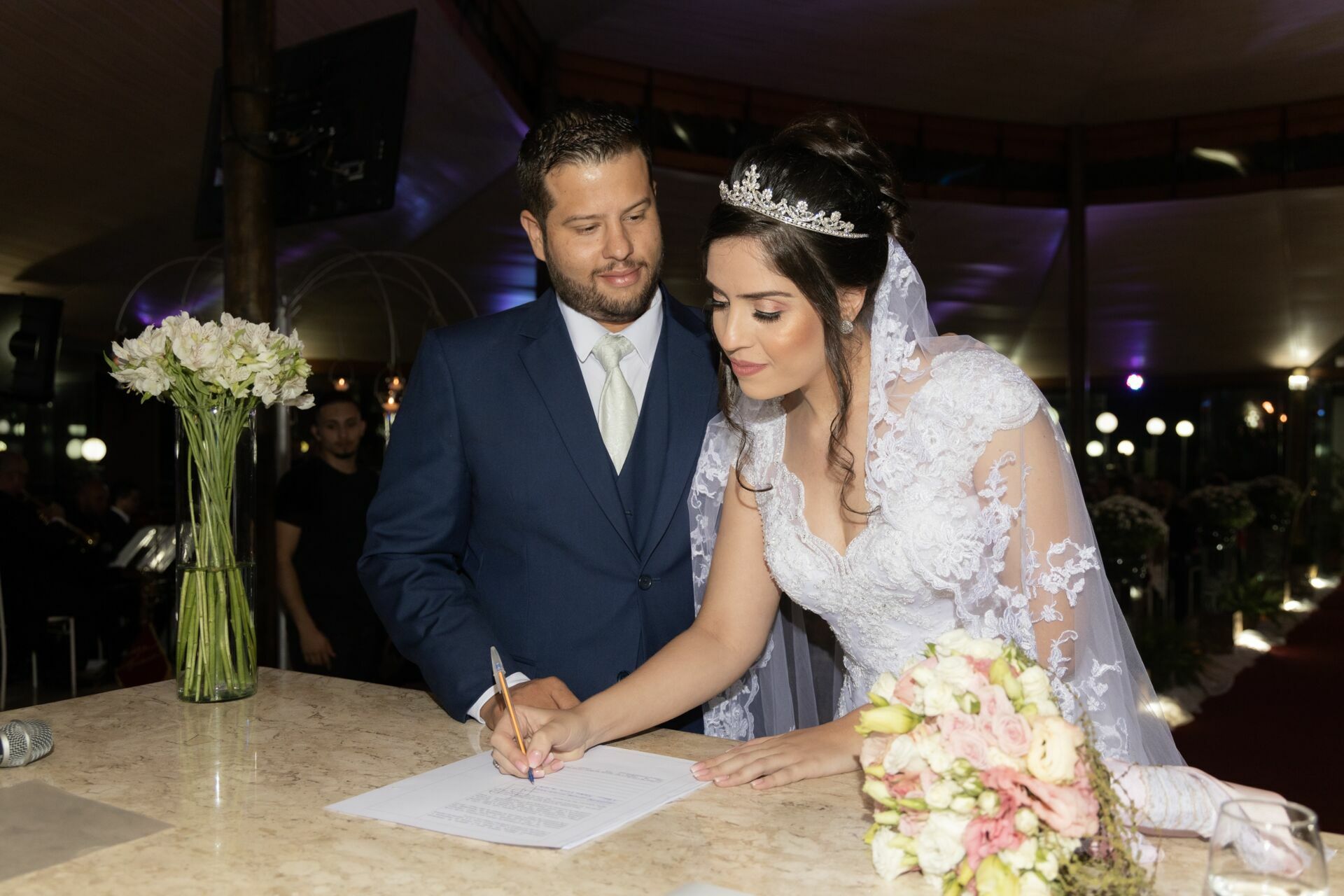 Foto Desvendando as Maiores Dúvidas ao Planejar o Seu Casamento: Um Guia Completo - Imagem 31