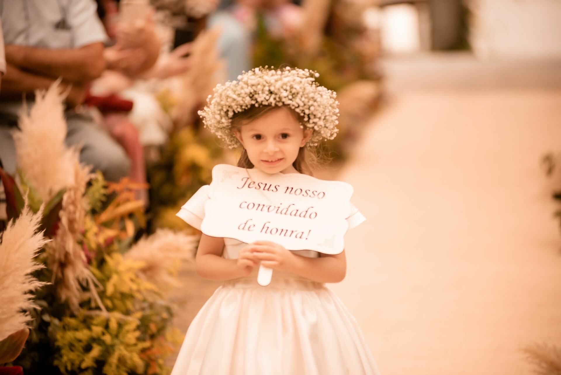 Foto 10 Dicas Essenciais para Escolher Daminhas e Pajens para o Seu Casamento - Imagem 2