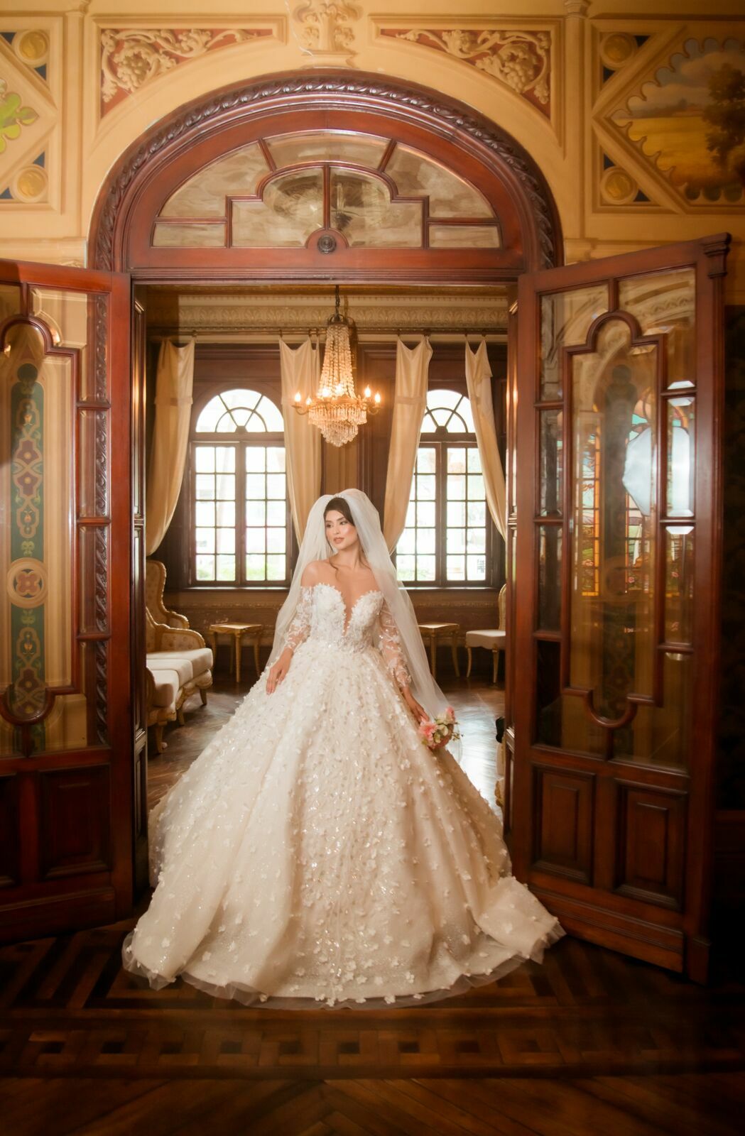 Foto Encontrando a Elegância dos Sonhos: 15 Dicas para Escolher o Vestido de Noiva Perfeito - Imagem 12