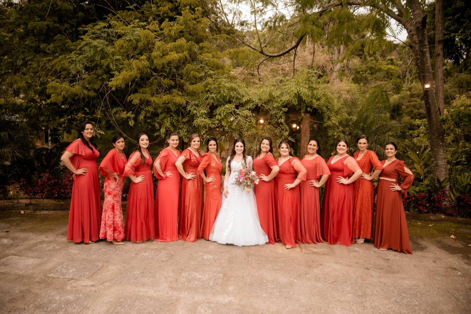Foto O Papel Especial da Madrinha de Casamento: Amizade e Celebração Inesquecível - Imagem 0