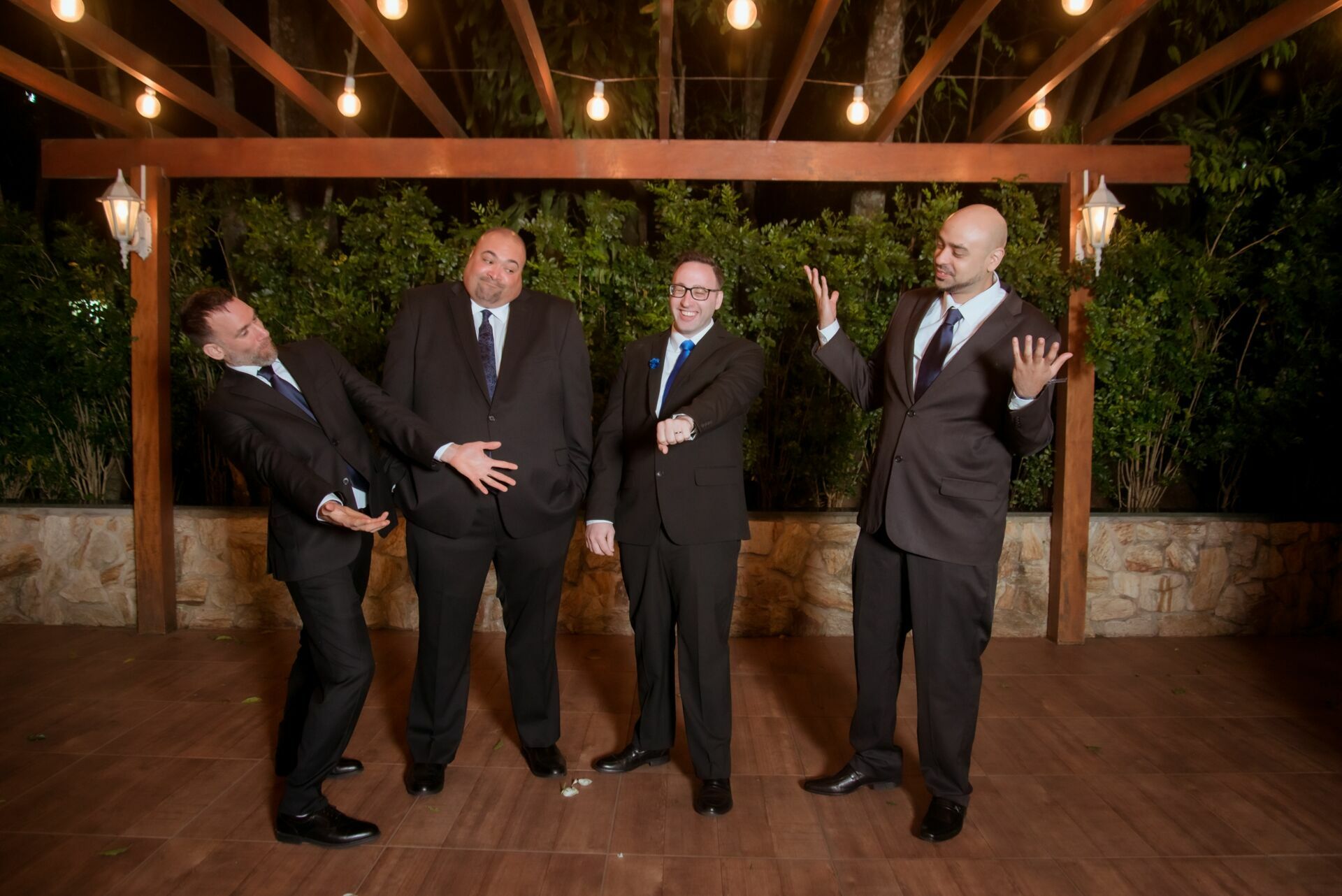 Foto Escrevendo um Discurso de Casamento Lindo e Emocionante: Palavras que Celebram o Amor - Imagem 30