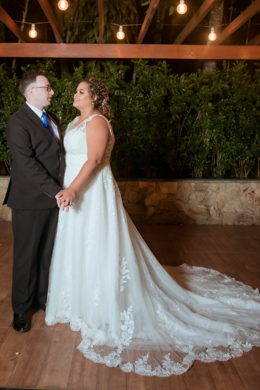 Foto Escrevendo um Discurso de Casamento Lindo e Emocionante: Palavras que Celebram o Amor - Imagem 31